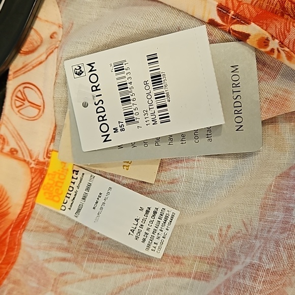 💕AGUA BENDITA💕 Linnea Romper - Shaka Tropical Print Medium M NWT - Picture 16 of 16